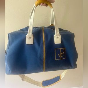 Diane von Furstenburg carry over bag